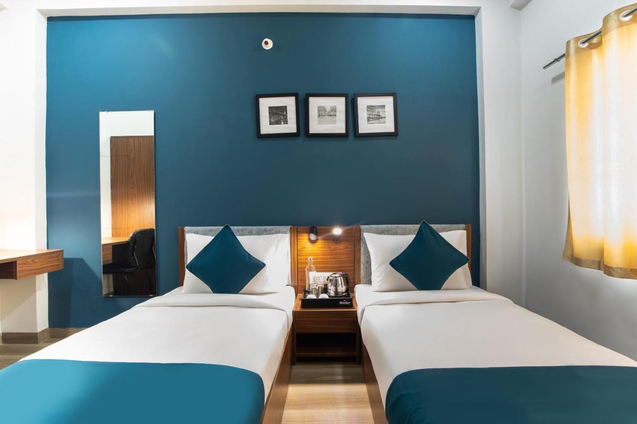 Hotel Ballfin Indore Indaur Exteriér fotografie